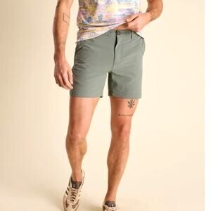 Chubbies Forest Green The Forests Everywear Performance Shorts Size L